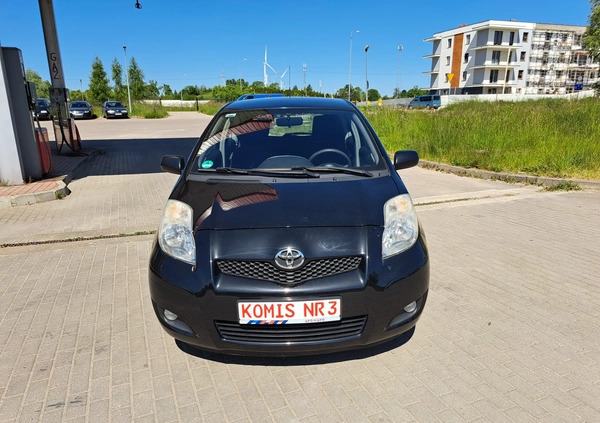 Toyota Yaris cena 15900 przebieg: 199000, rok produkcji 2009 z Zbąszyń małe 466